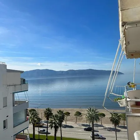 アパート Sea La Vie Vlorë
